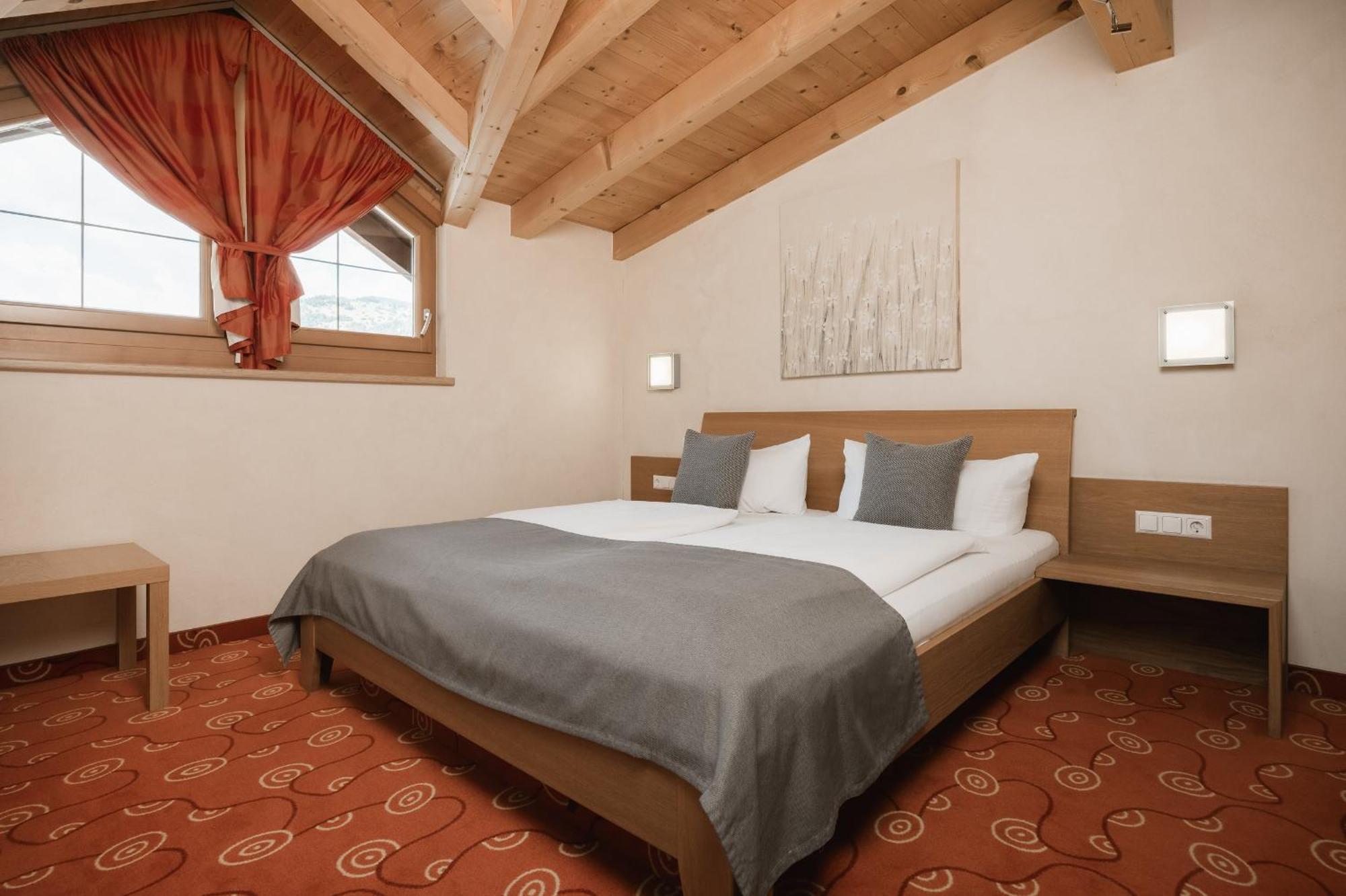Neueroeffnung Miaflor Familien- & Aktivresort Ried im Oberinntal Habitación foto