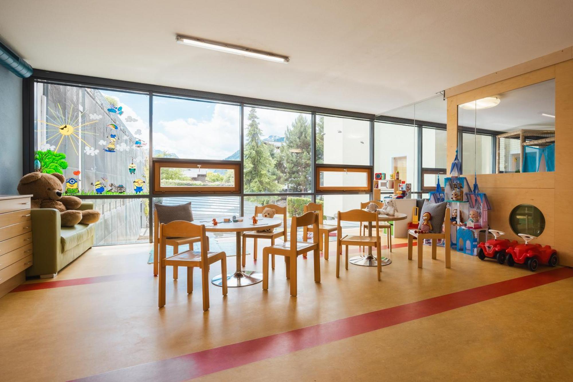 Neueroeffnung Miaflor Familien- & Aktivresort Ried im Oberinntal Exterior foto